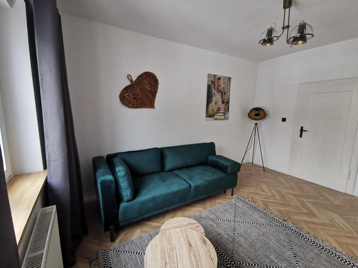 Apartament Black&White 옐레니아구라 외부 사진