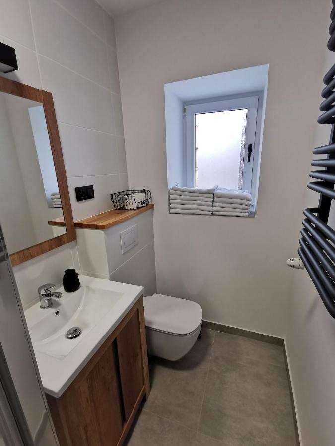 Apartament Black&White 옐레니아구라 외부 사진
